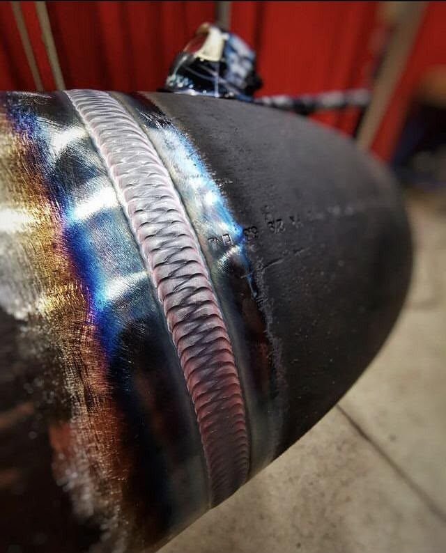 Capăt de țeavă din inox cu cordon TIG.